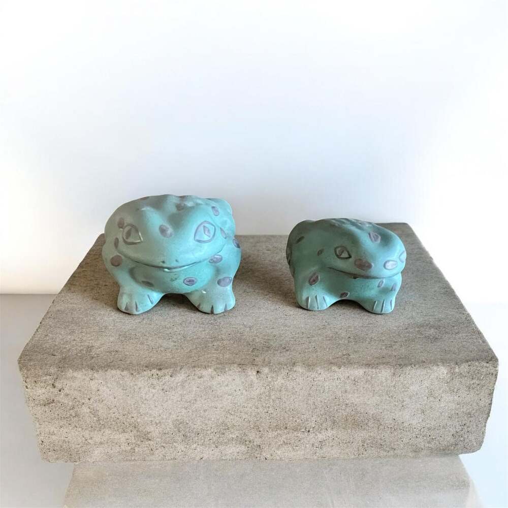 Emilia Castillo Frog Salt Pepper Shakers